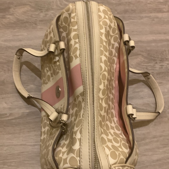 Coach Chelsea Signature C Design Satchel & Wallet - Picture 10 of 15